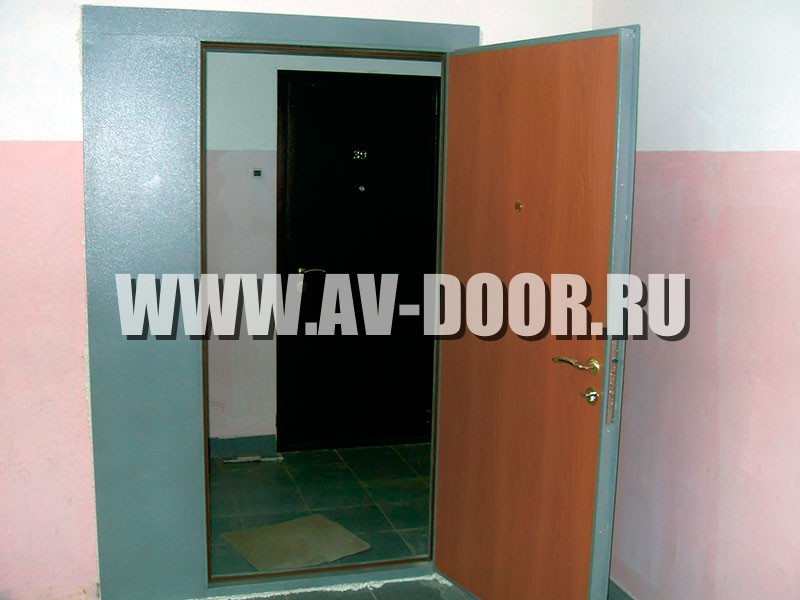 Фото работы: Дверь противопожарная глухая однопольная серая