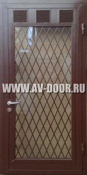 Дверь противопожарная однопольная темно коричневая с прямоугольным стеклом и решёткой ДМП-1О