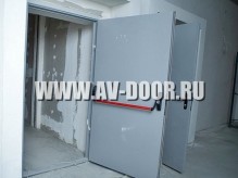 Противопожарная серая дверь с антипаникой для больницы