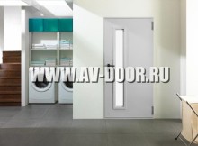 Серая огнеупорная дверь с узким остеклением